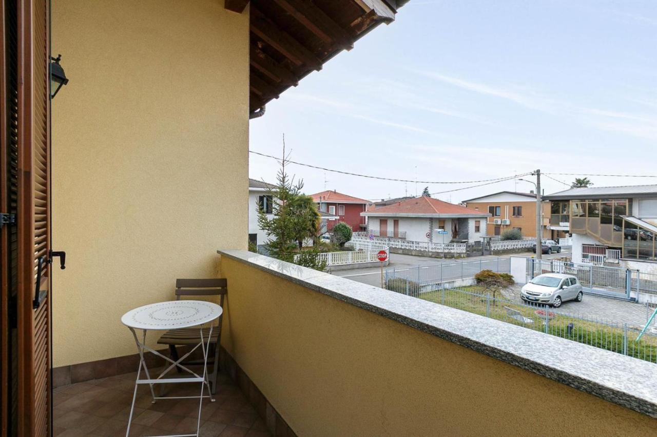 Le Quattro Stelle Villa Cardano Al Campo Exterior photo